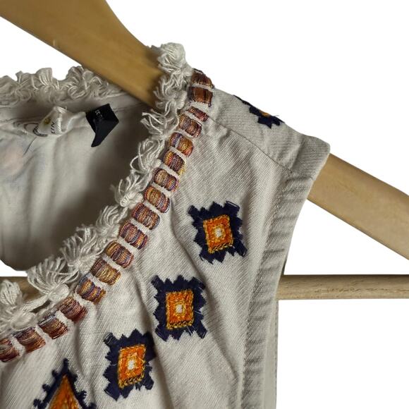 Anthropologie Akemi + Kin Reagan White Boho Embroidered Shift Mini Dress Size 0 - Picture 6 of 14